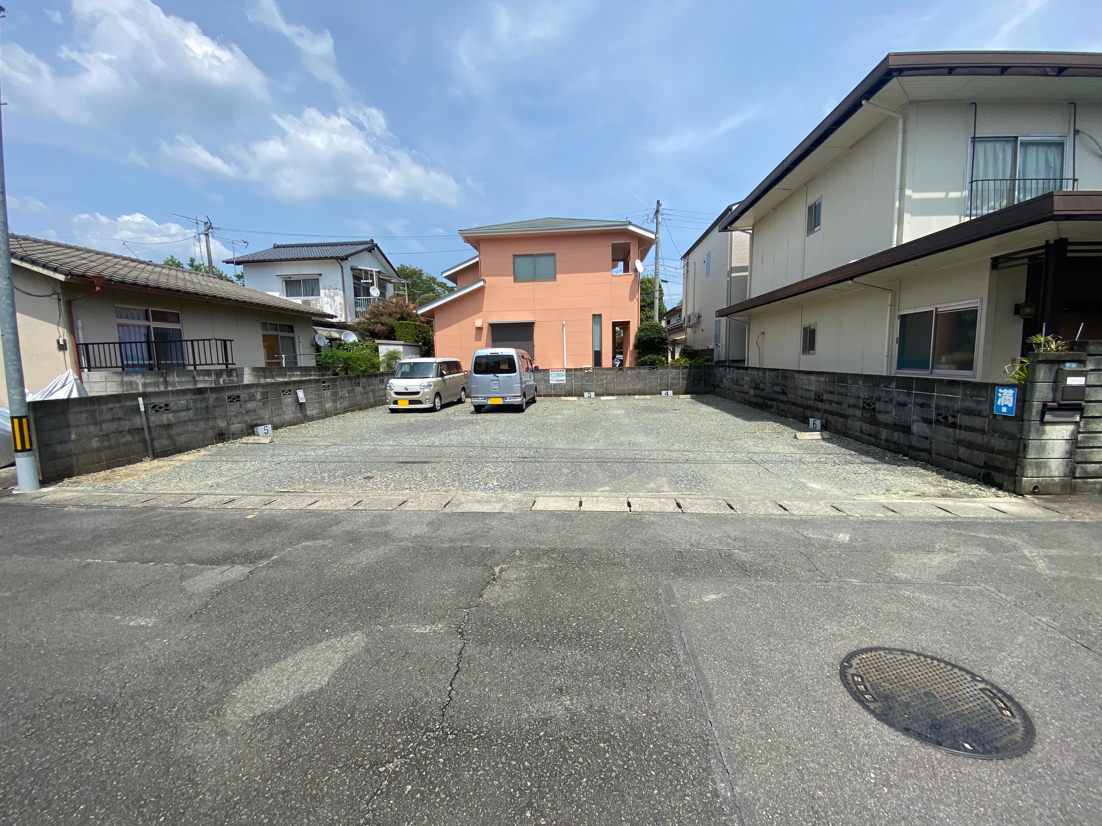 つばめパーキングの外観・駐車場イメージ1枚目