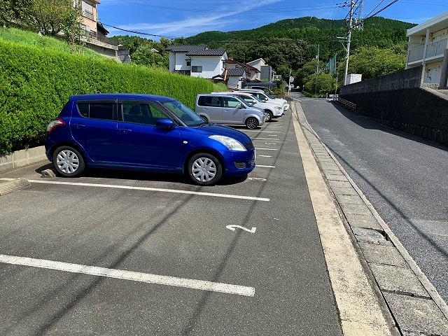 しまたⅡ(16203)の外観・駐車場イメージ1枚目