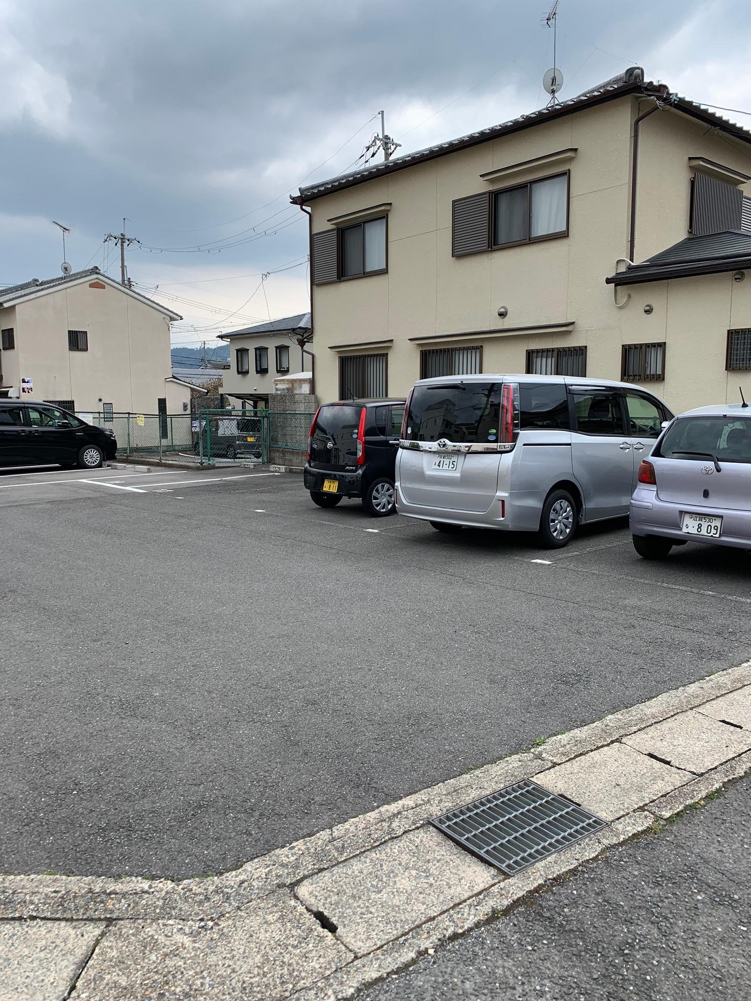 厨子奥ガレージの外観・駐車場イメージ1枚目
