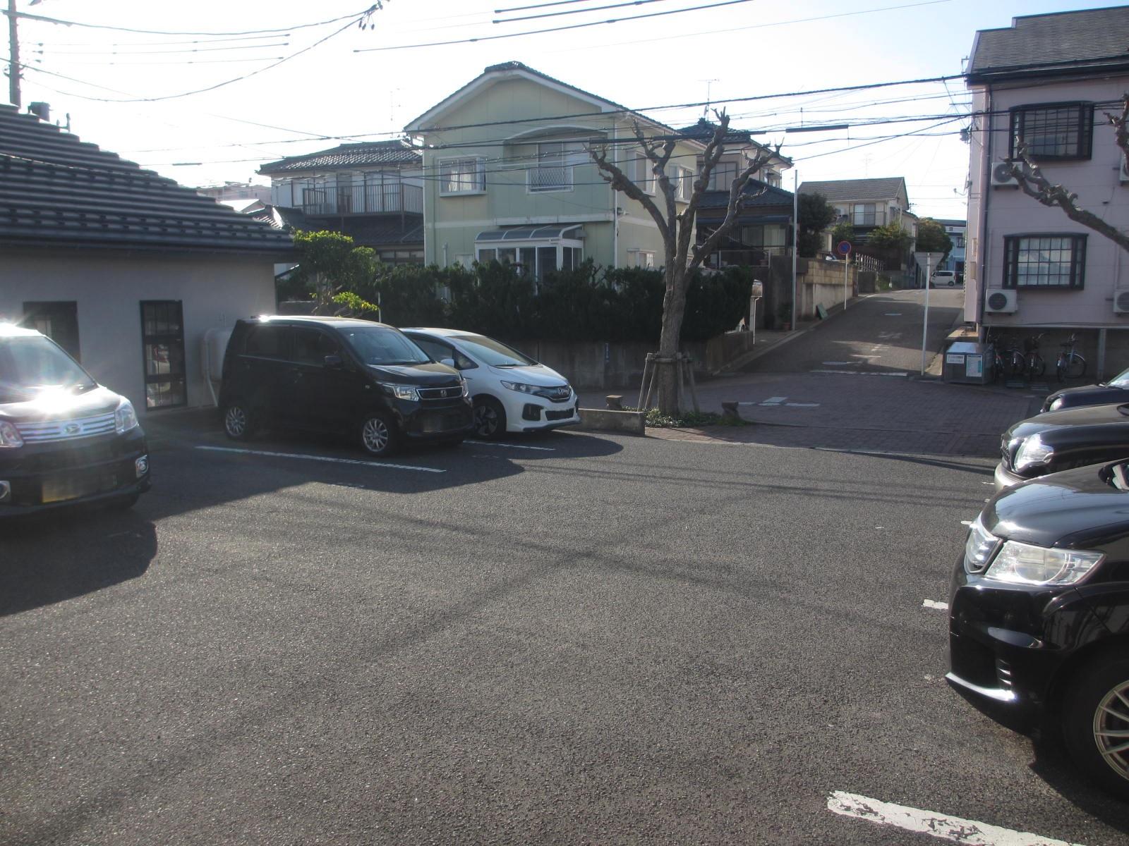 第72駐車場の外観・駐車場イメージ3枚目