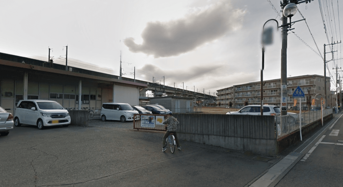 石原駅構内駐車場の外観・駐車場イメージ1枚目