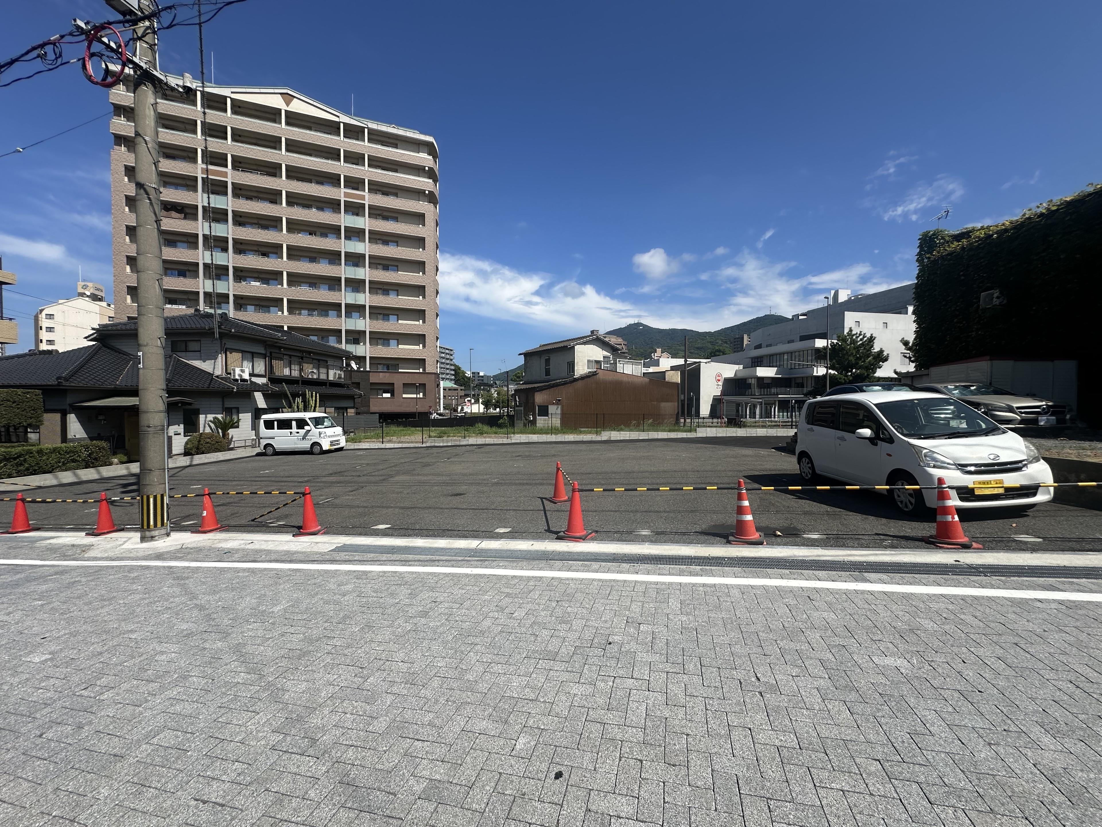 熊手3丁目月極駐車場の外観・駐車場イメージ2枚目
