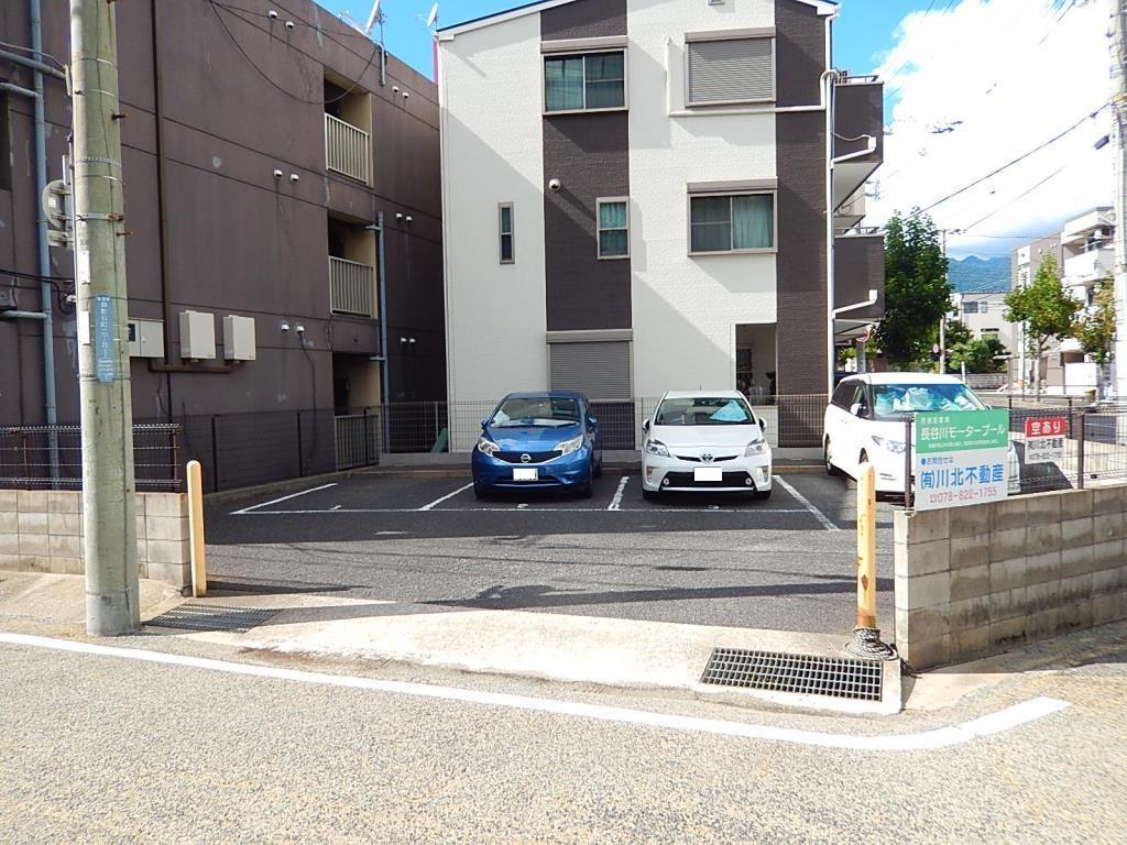 長谷川モータープールの外観・駐車場イメージ1枚目
