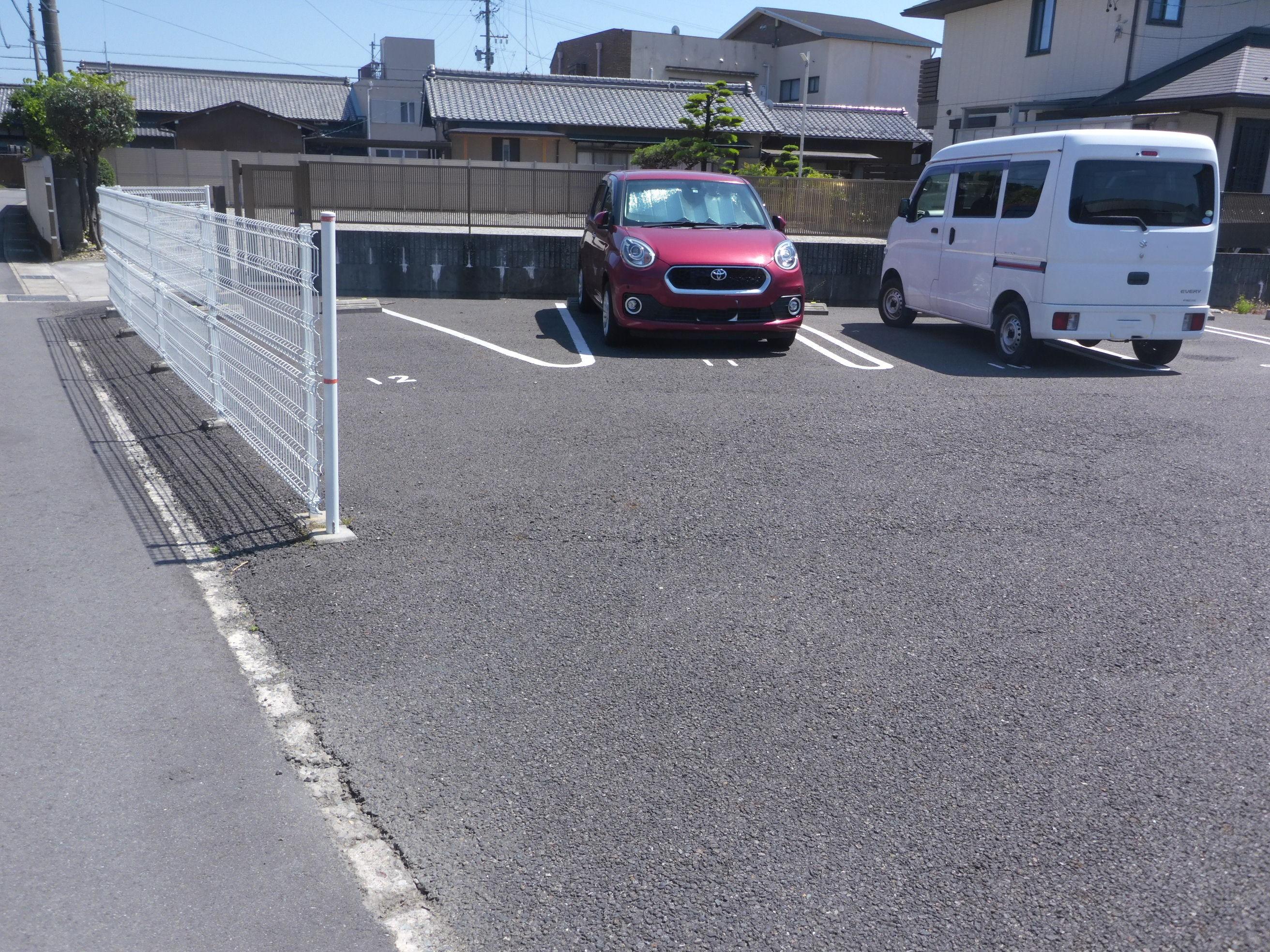 J-085の外観・駐車場イメージ1枚目