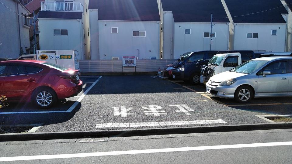 西落合１丁目の外観・駐車場イメージ1枚目