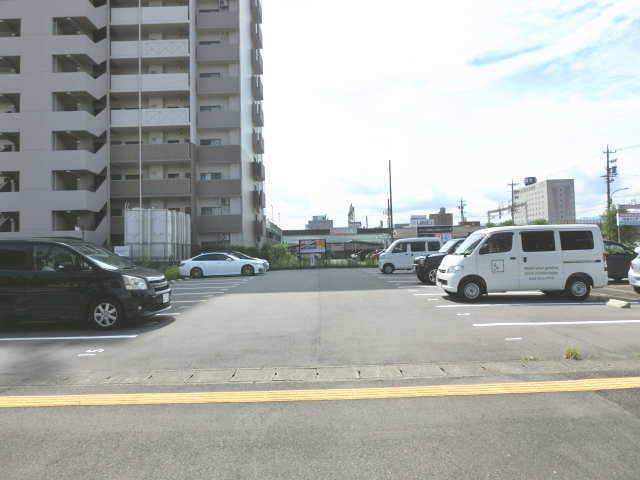 ワイズ・羽島市福寿 第1駐車場の外観・駐車場イメージ2枚目