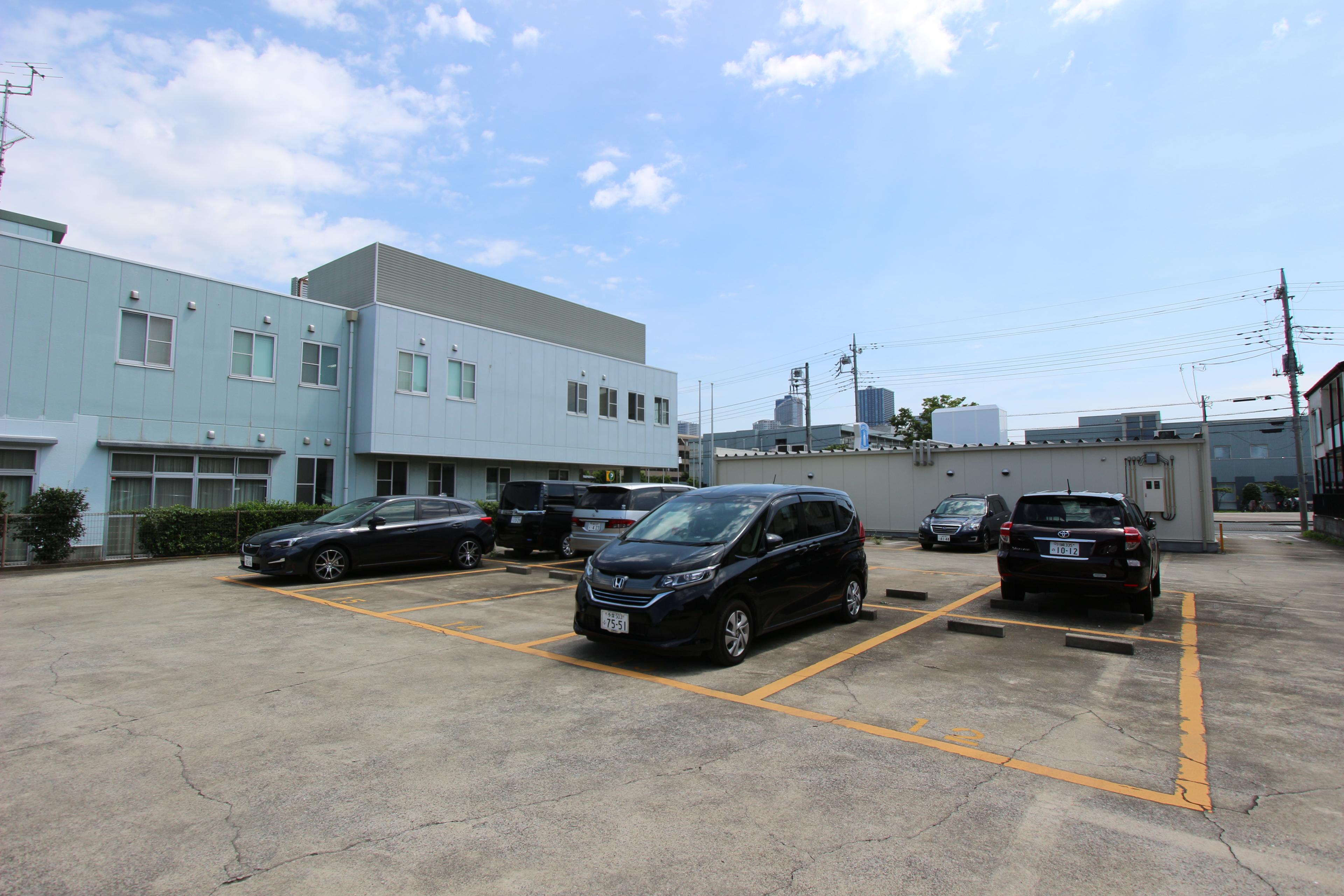 青山駐車場の外観・駐車場イメージ1枚目