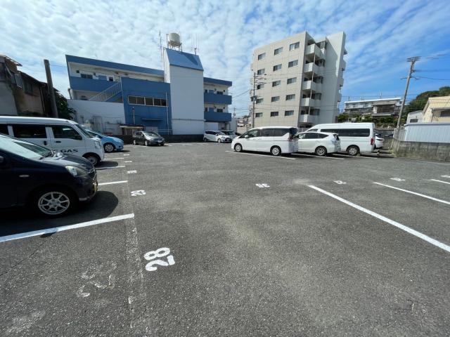 第二花田月極駐車場の外観・駐車場イメージ3枚目