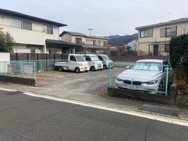 轟ガレージの外観・駐車場イメージ2枚目
