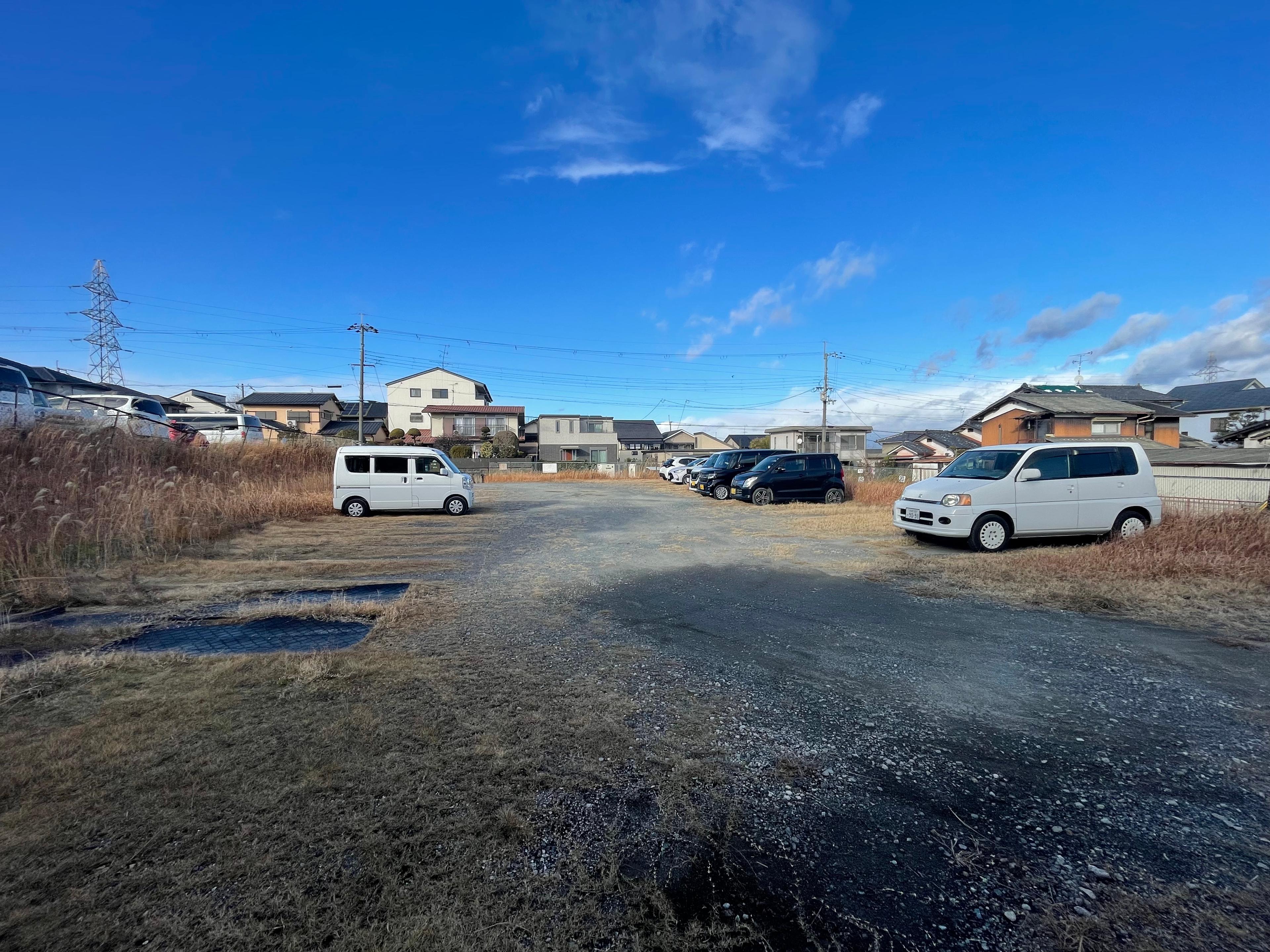 男山吉井駐車場B号地の外観・駐車場イメージ3枚目