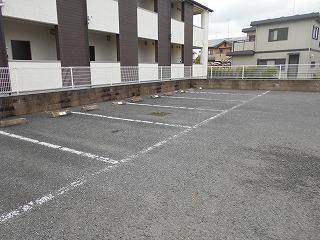 サマーウィンドウ(18178)の外観・駐車場イメージ1枚目