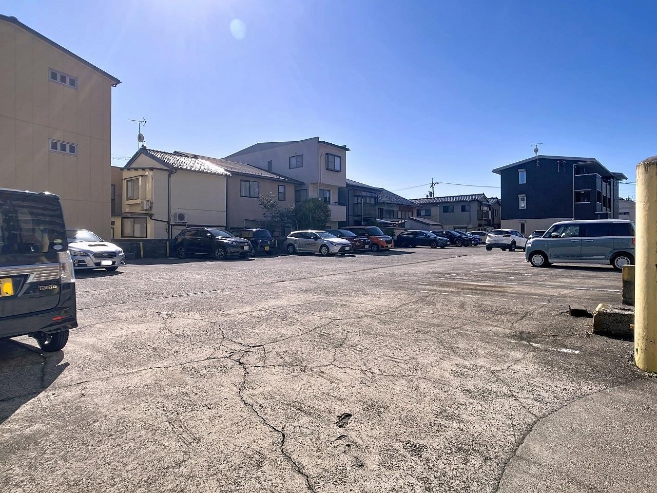 長土塀瀬沢パーキング①の外観・駐車場イメージ3枚目