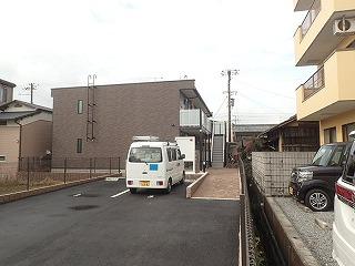 ヨセミテ(54846)の外観・駐車場イメージ1枚目
