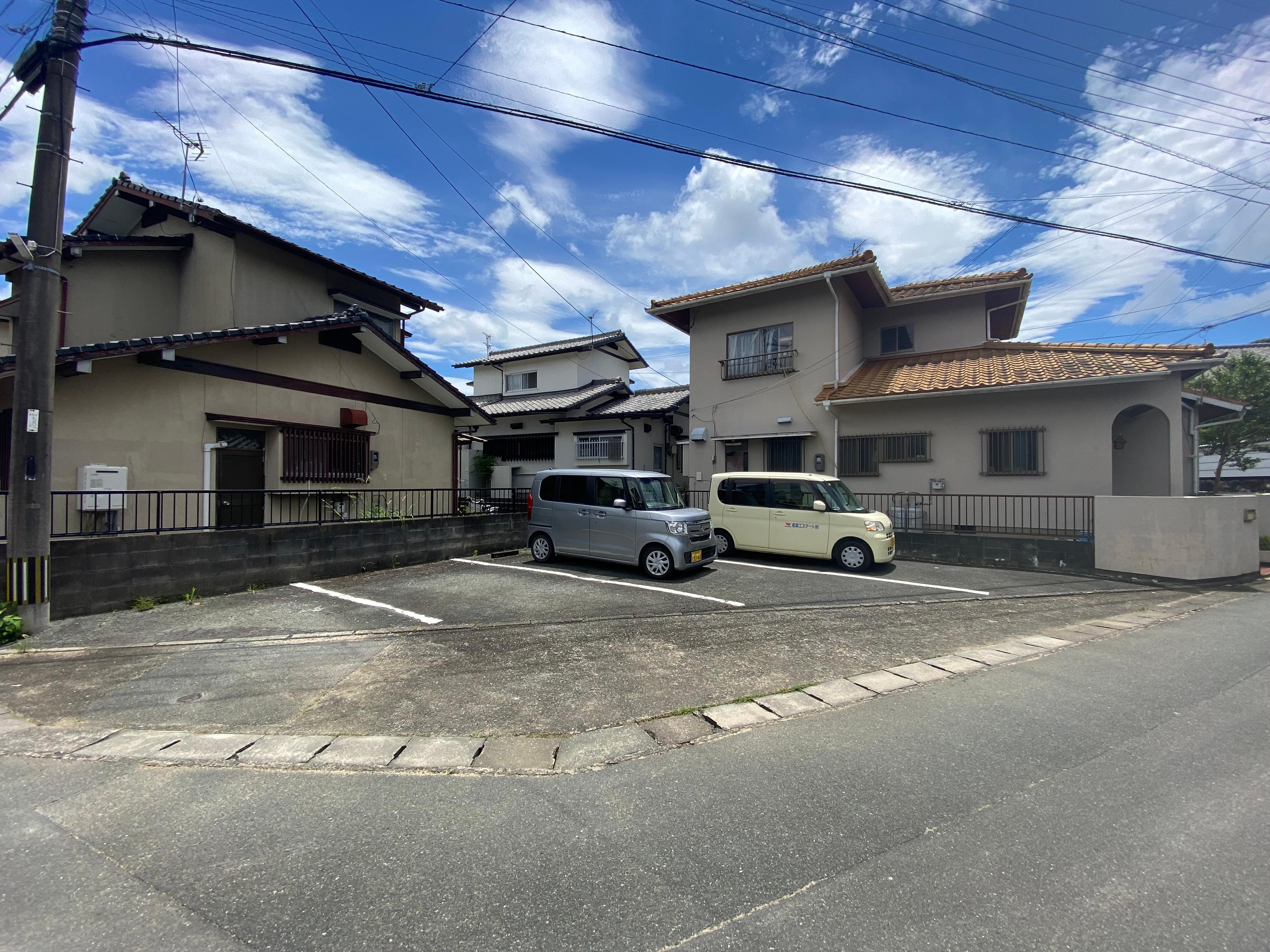 上津月極駐車場の外観・駐車場イメージ1枚目