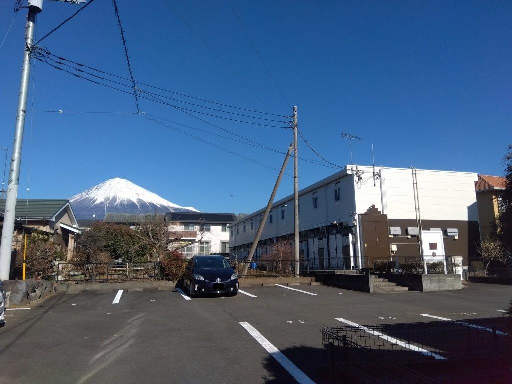 エトワール(23825)の外観・駐車場イメージ1枚目