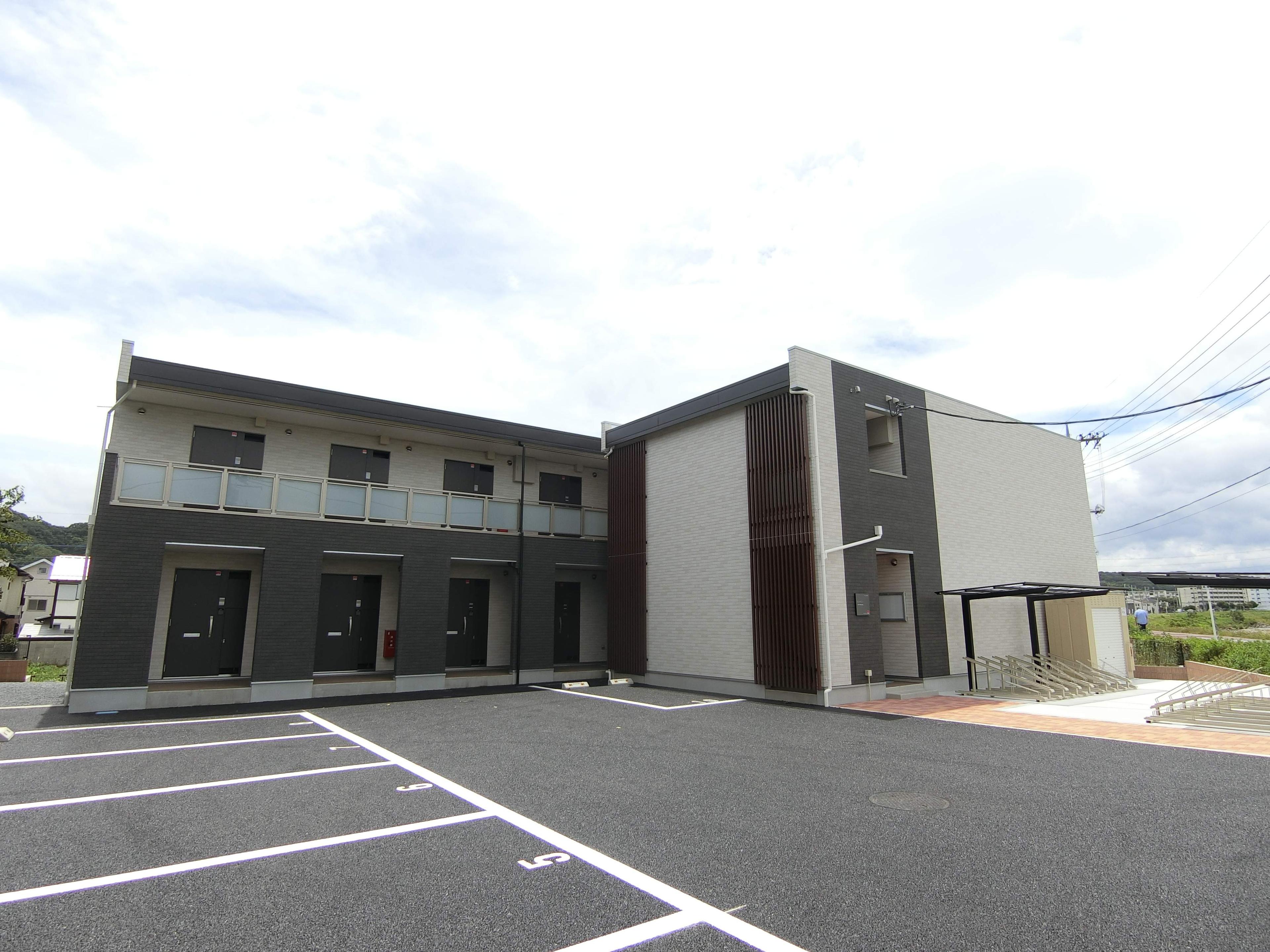 リブリ・Bella Vita駐車場の外観・駐車場イメージ1枚目