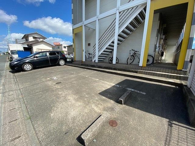 梅田(13953)の外観・駐車場イメージ1枚目