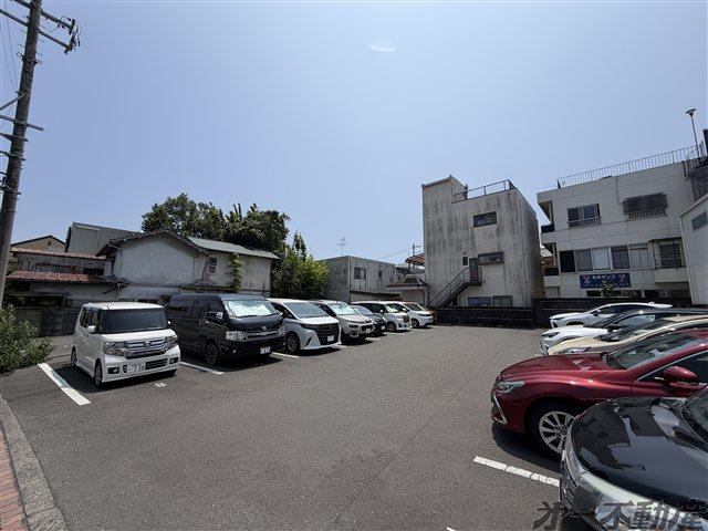 PD西草深町シズトク駐車場の外観・駐車場イメージ3枚目