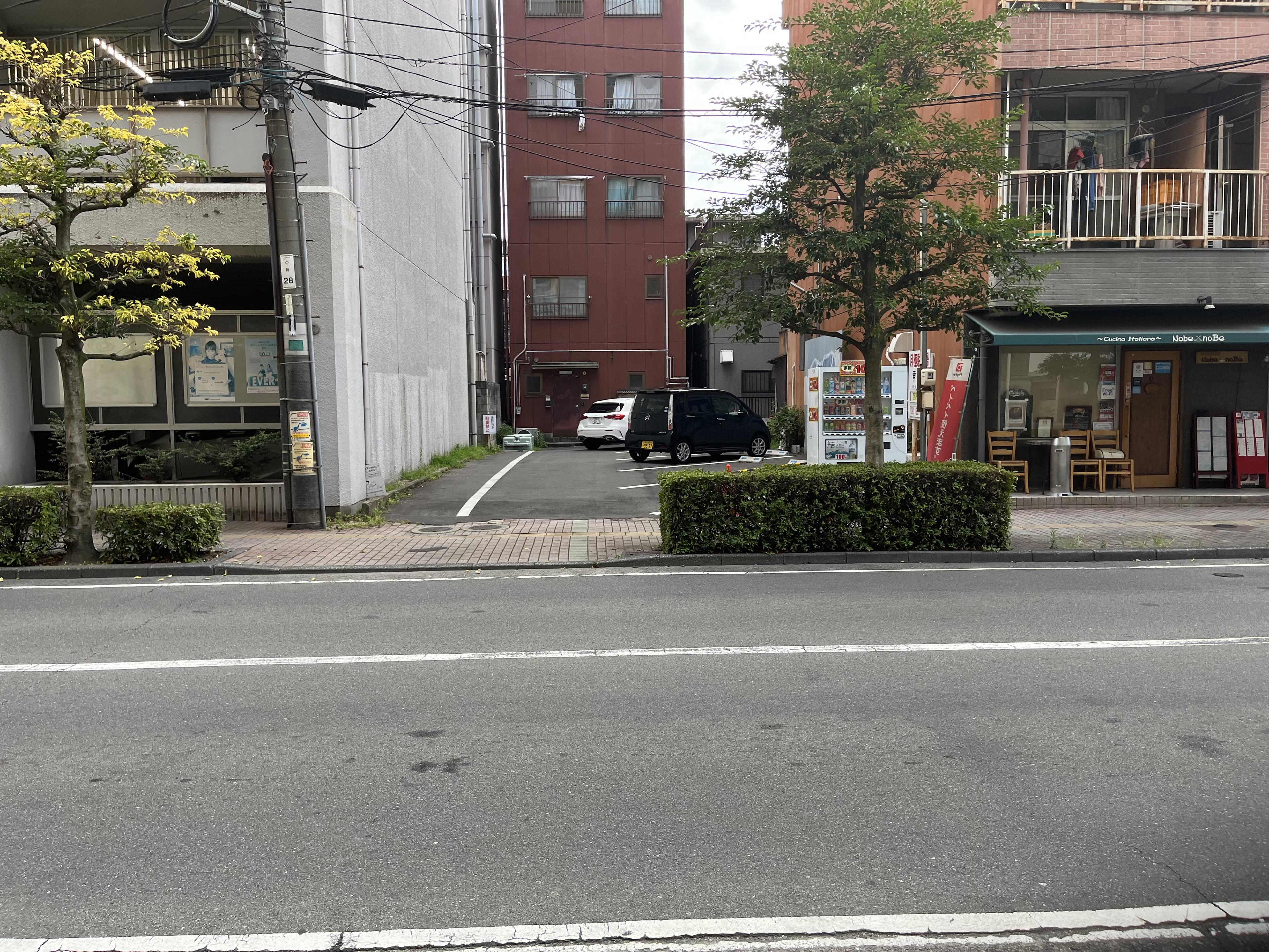 柳町一丁目駐車場の外観・駐車場イメージ3枚目