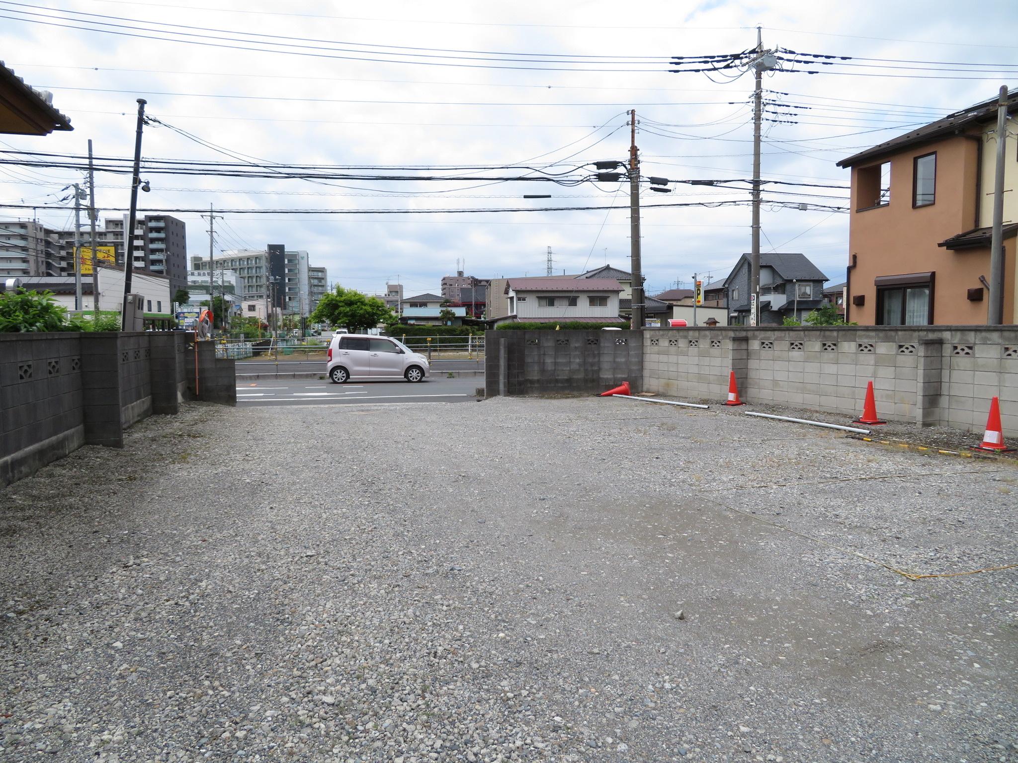 第3石井駐車場の外観・駐車場イメージ3枚目