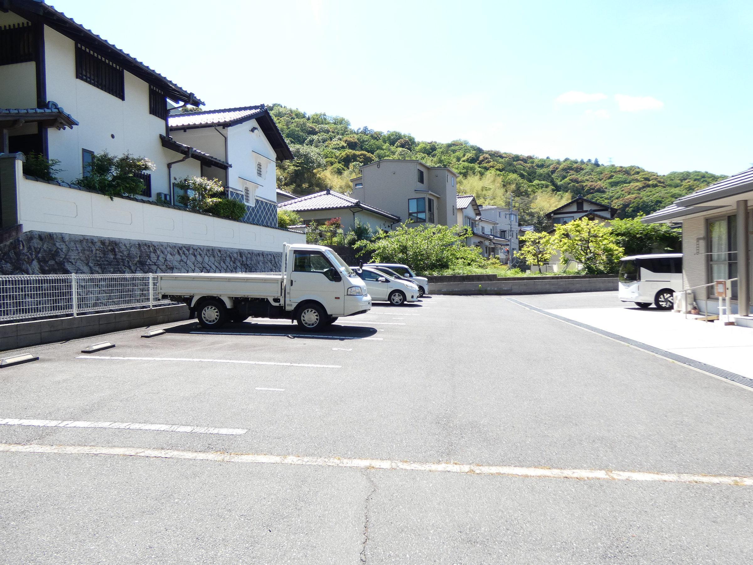 橋本駐車場の外観・駐車場イメージ3枚目