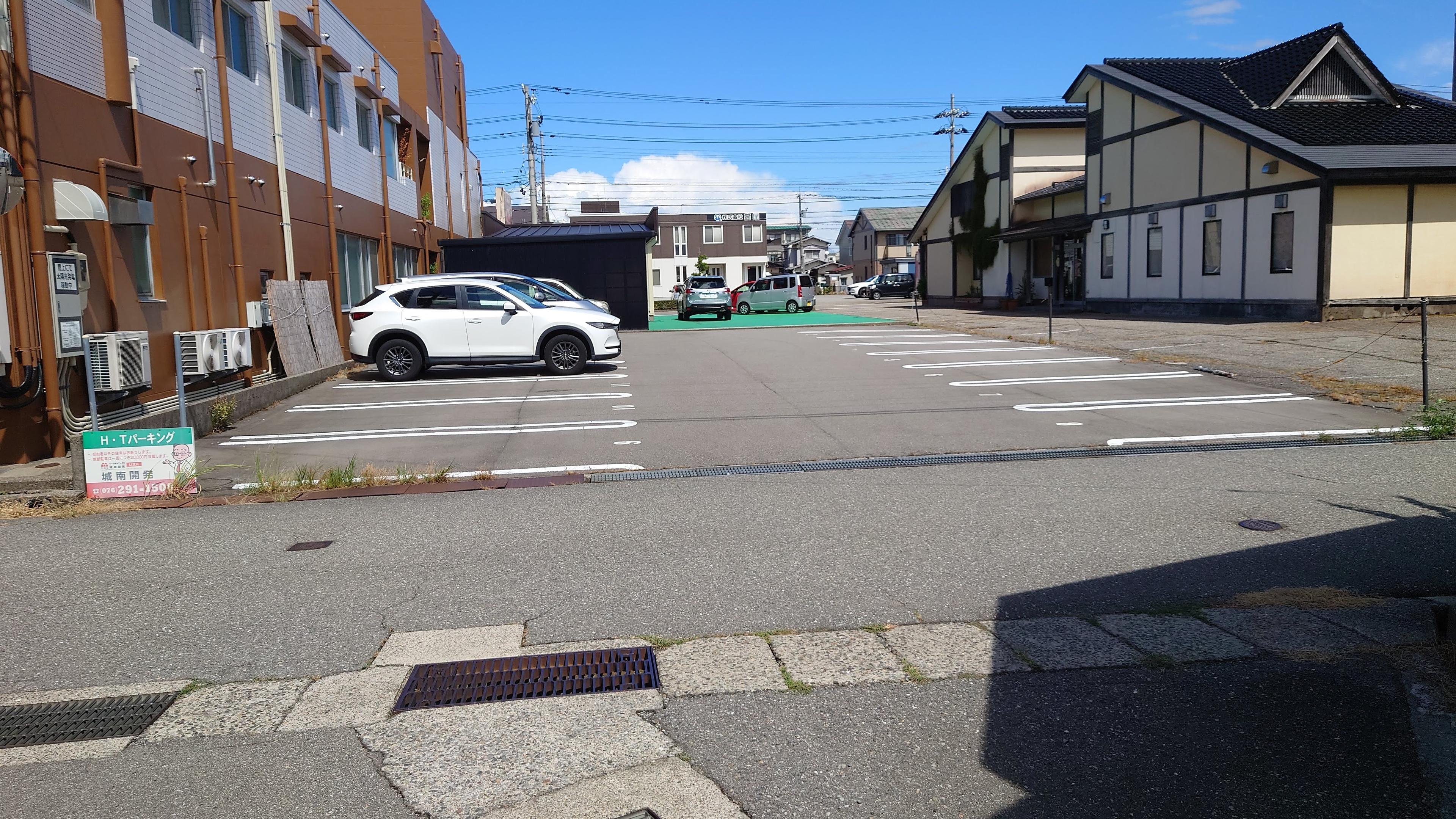 H・Tパーキングの外観・駐車場イメージ1枚目