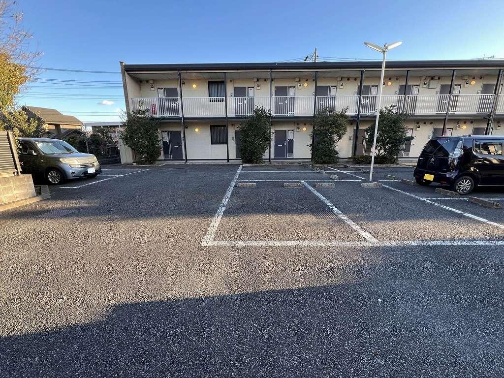 ヴィラ　ノーバⅡ(37029)の外観・駐車場イメージ1枚目