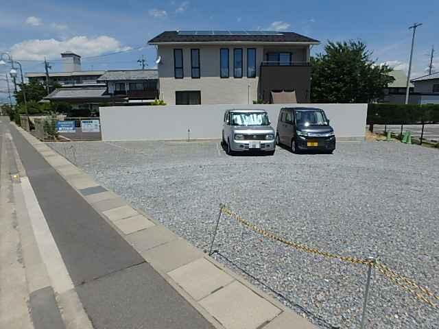 石芝3丁目駐車場の外観・駐車場イメージ1枚目