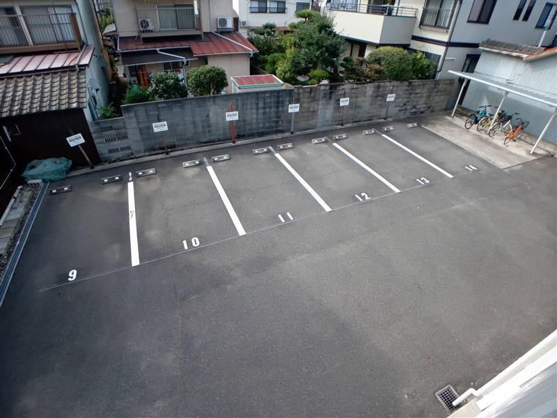 バロン(27898)の外観・駐車場イメージ1枚目