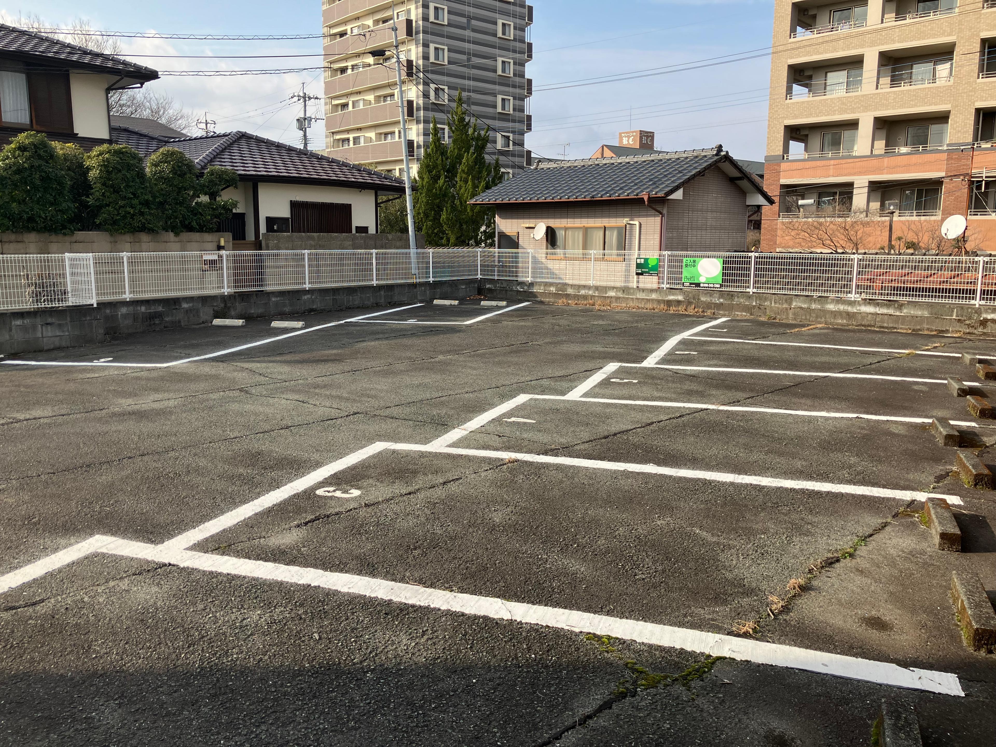渡鹿6丁目月極駐車の外観・駐車場イメージ2枚目