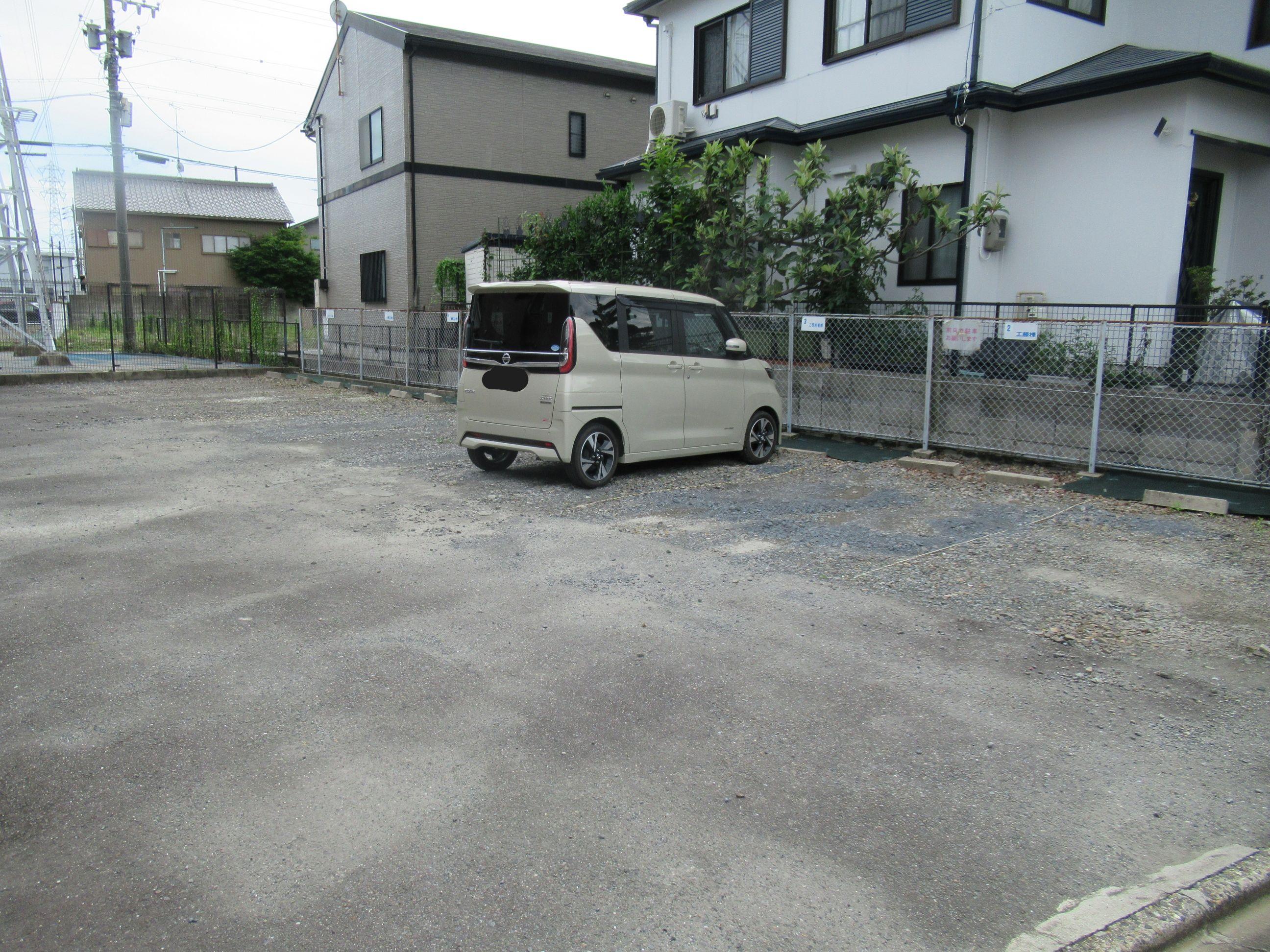 法華西町第6駐車場の外観・駐車場イメージ2枚目
