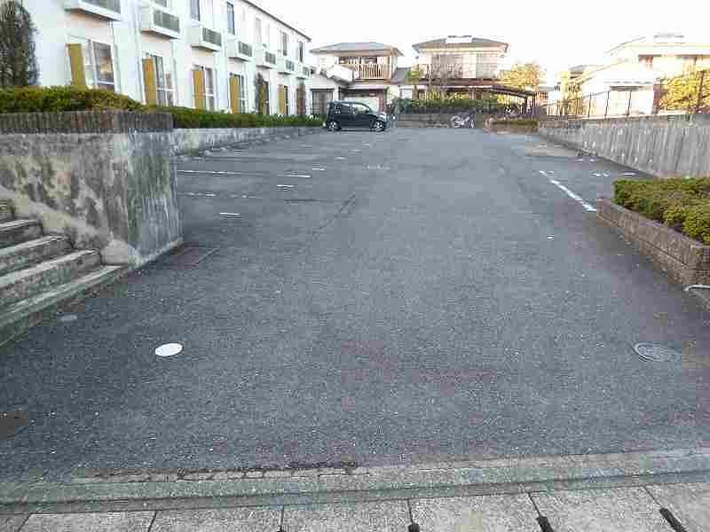 グリーンフォレスト(18445)の外観・駐車場イメージ1枚目