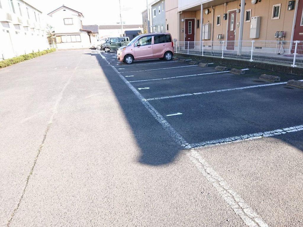 シャトーＩＮＡＤＡ(17872)の外観・駐車場イメージ1枚目