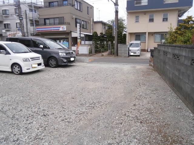 御殿露木駐車場の外観・駐車場イメージ3枚目