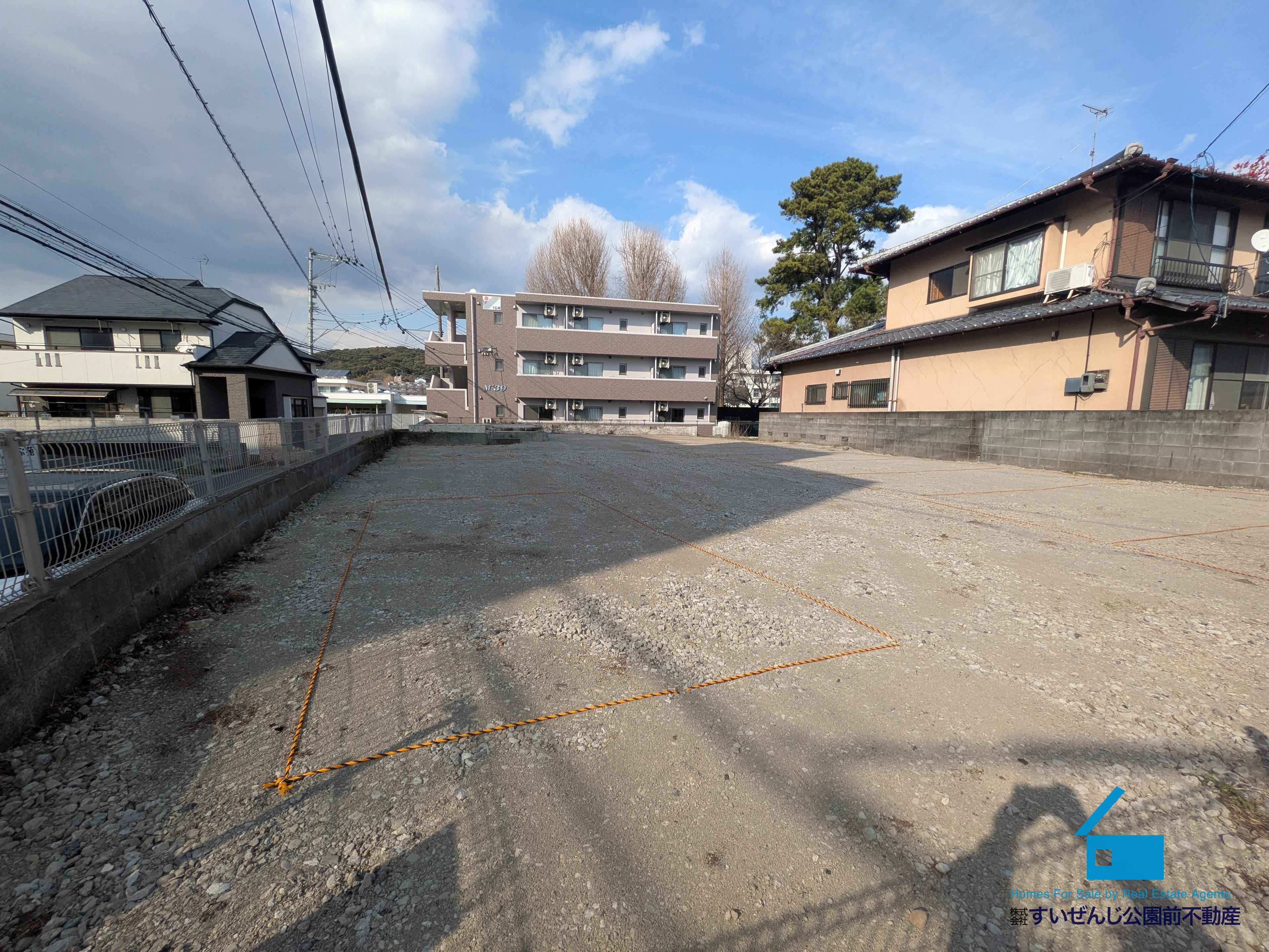 黒髪5丁目 飯星駐車場の外観・駐車場イメージ1枚目