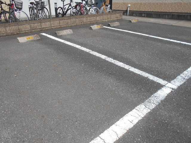 中央(26159)の外観・駐車場イメージ1枚目