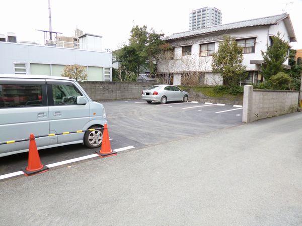 村上豪將駐車場の外観・駐車場イメージ1枚目