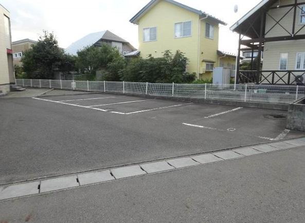 ＳＨＩＲＡＹＡＭＡ(24262)の外観・駐車場イメージ1枚目