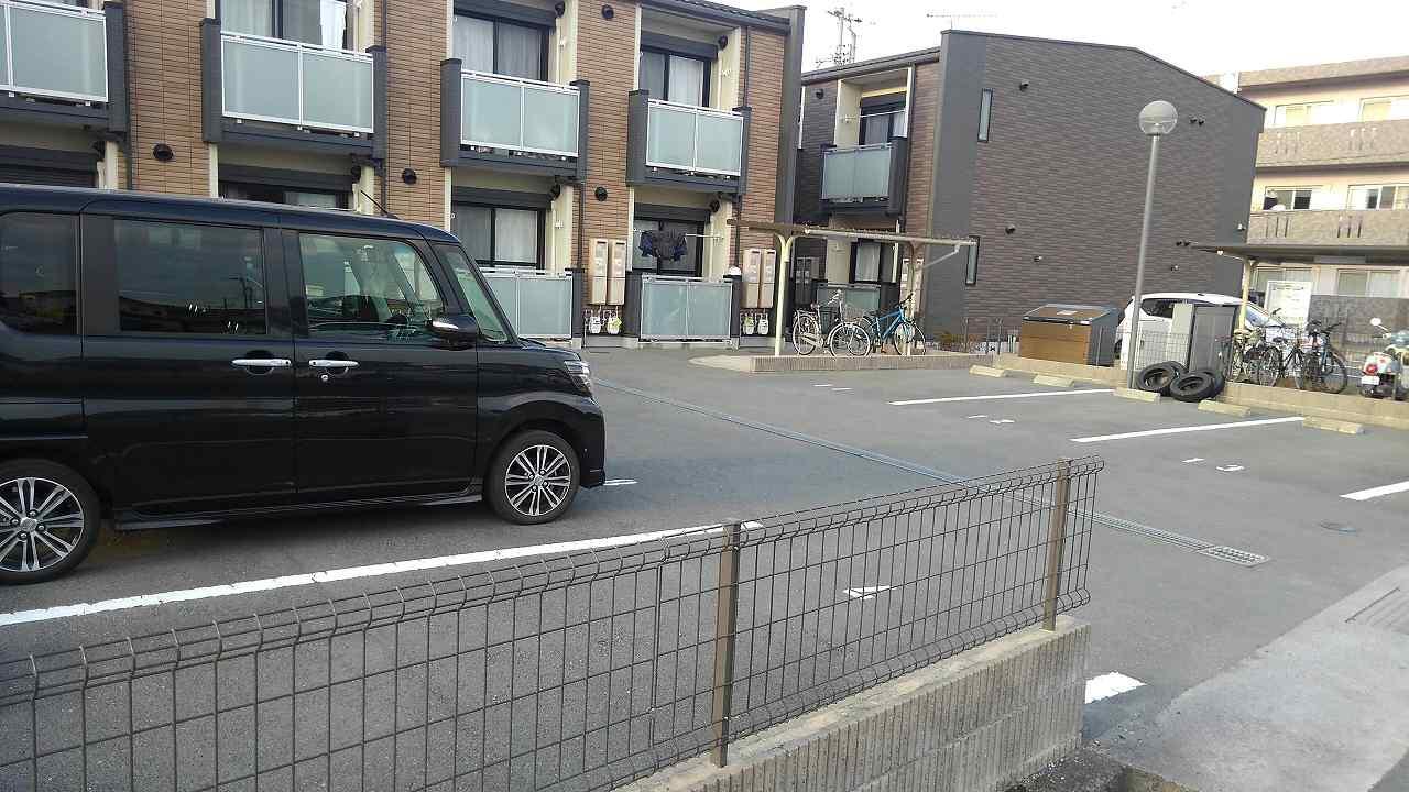 ポムールⅡ(54529)の外観・駐車場イメージ1枚目