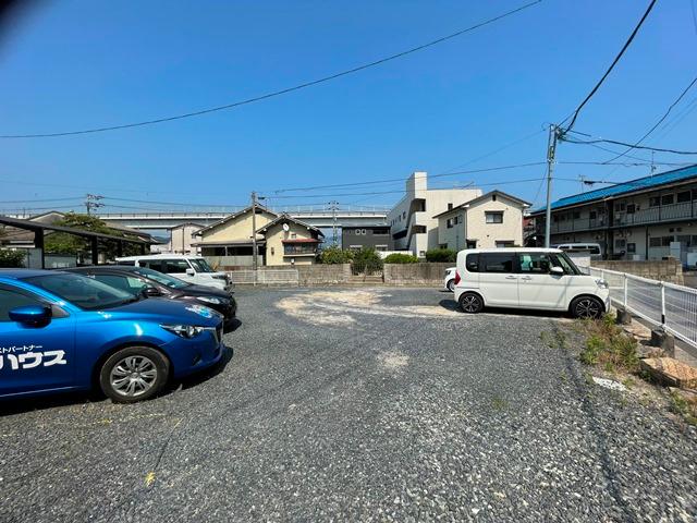 沖野ガレージの外観・駐車場イメージ3枚目