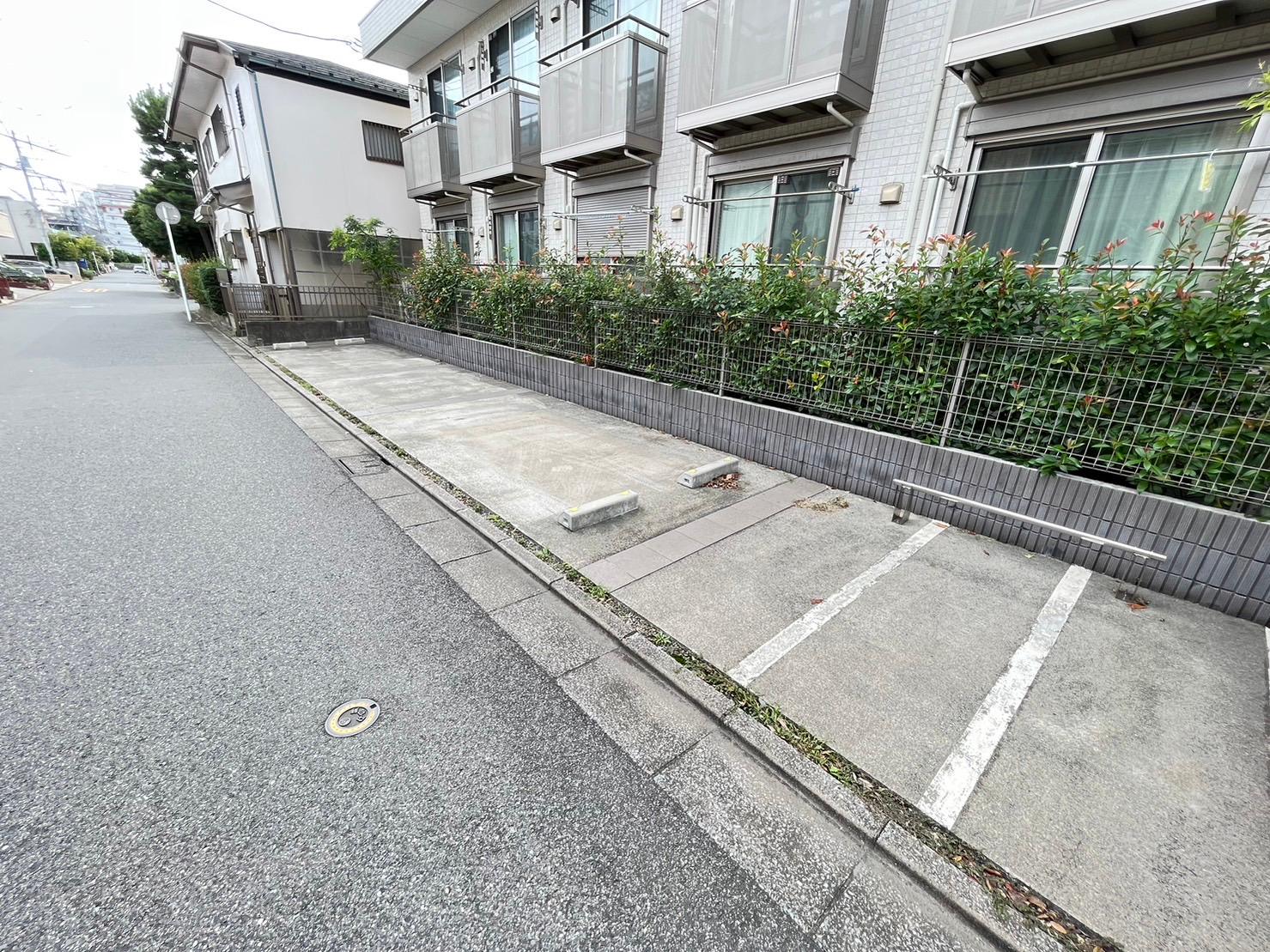 Villa Felicia（ヴィラ　フェリシア）の外観・駐車場イメージ3枚目