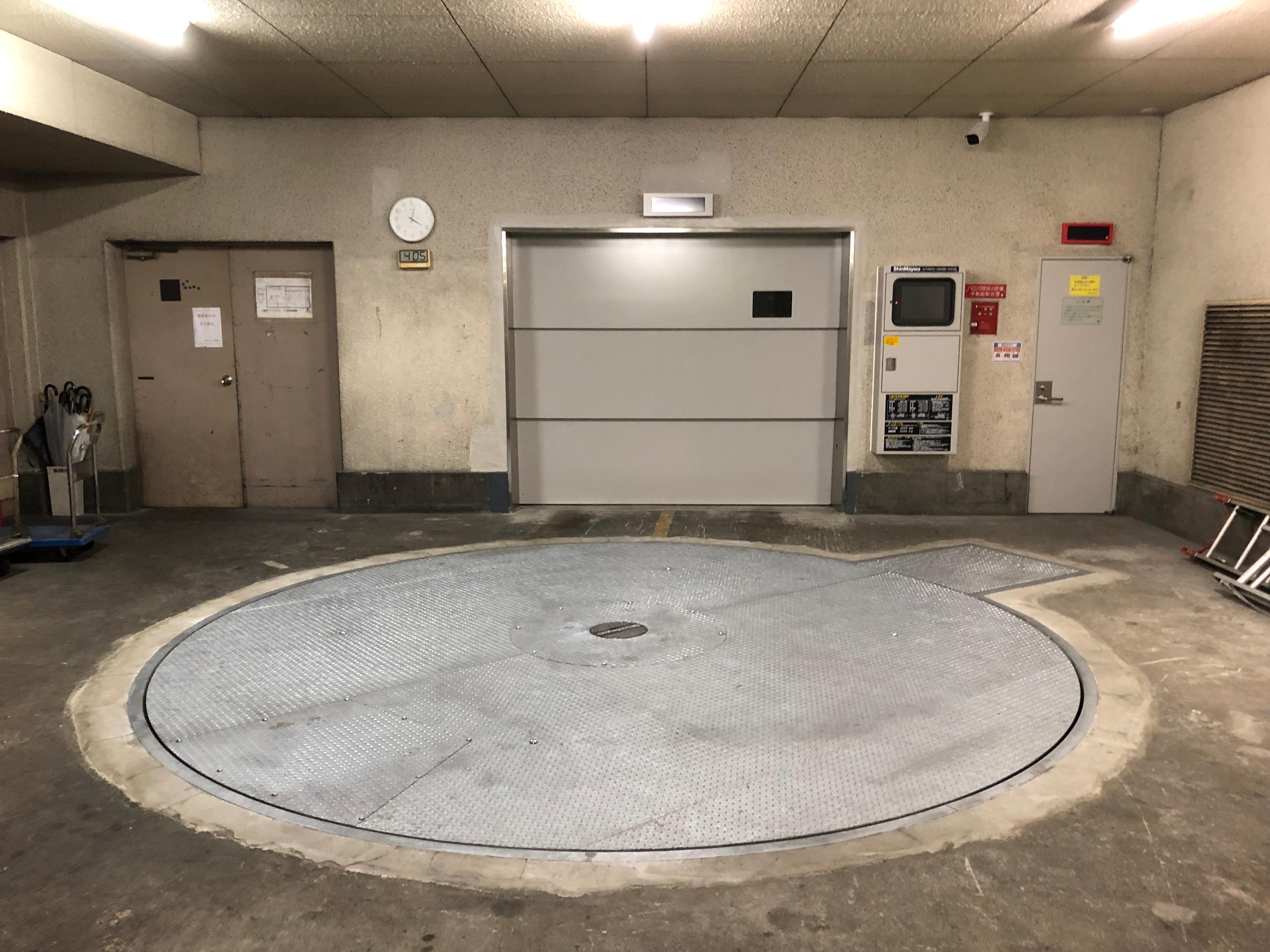 五番町グランドビルの外観・駐車場イメージ1枚目