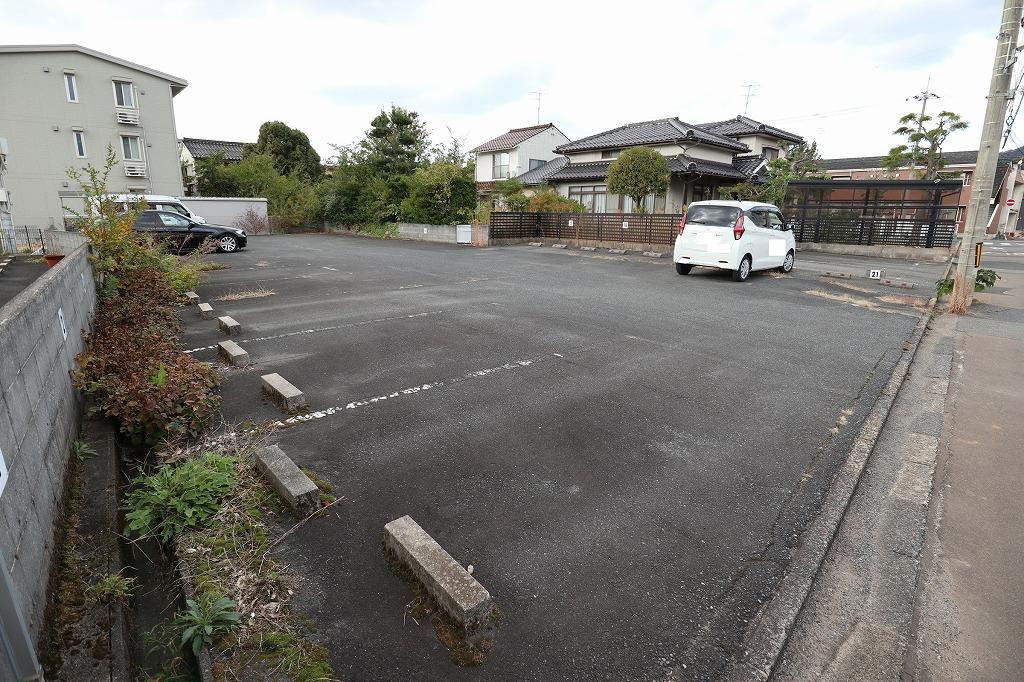 吉方町2丁目361駐車場の外観・駐車場イメージ1枚目