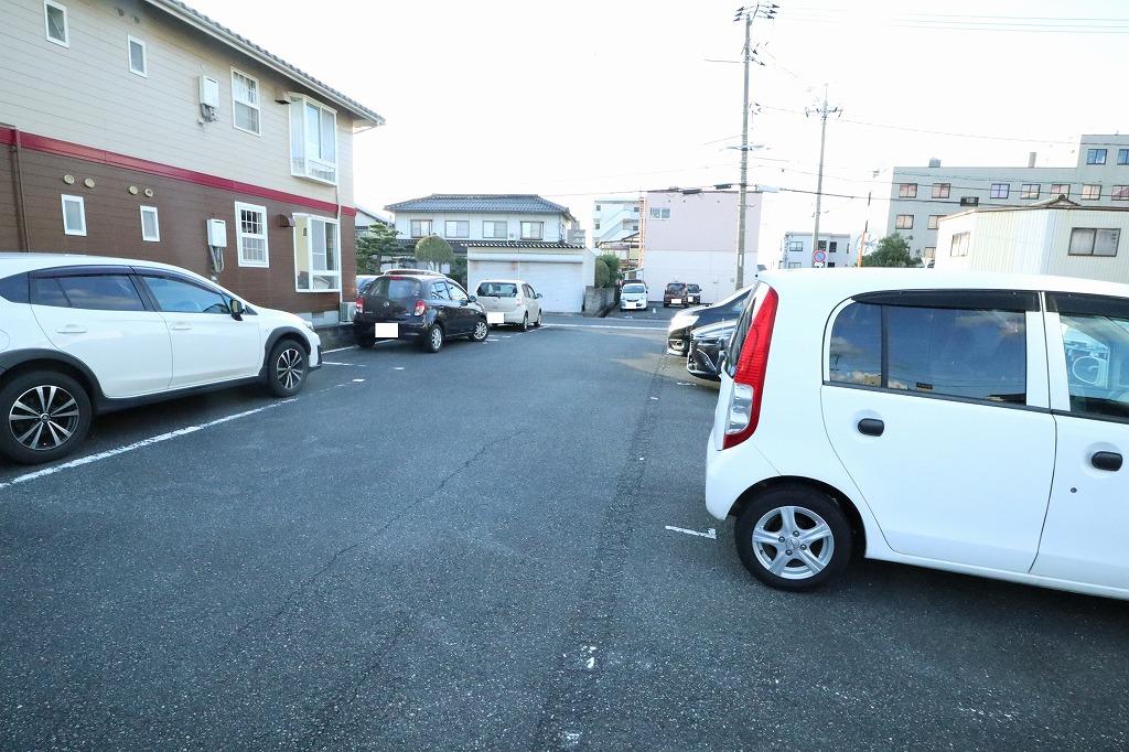 富安1丁目119駐車場の外観・駐車場イメージ2枚目