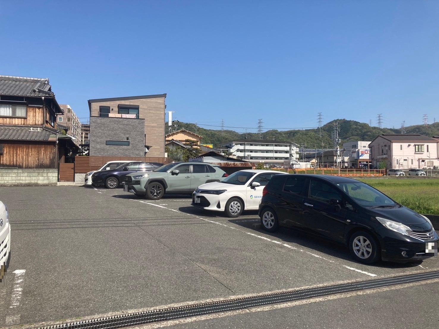 津田駅前奥西駐車場の外観・駐車場イメージ2枚目