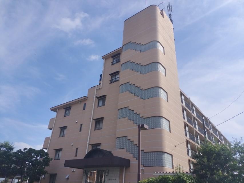 上尾市春日１丁目駐車場（ベルフォーレ上尾）の外観・駐車場イメージ1枚目