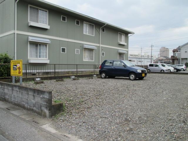 石井第二駐車場の外観・駐車場イメージ1枚目