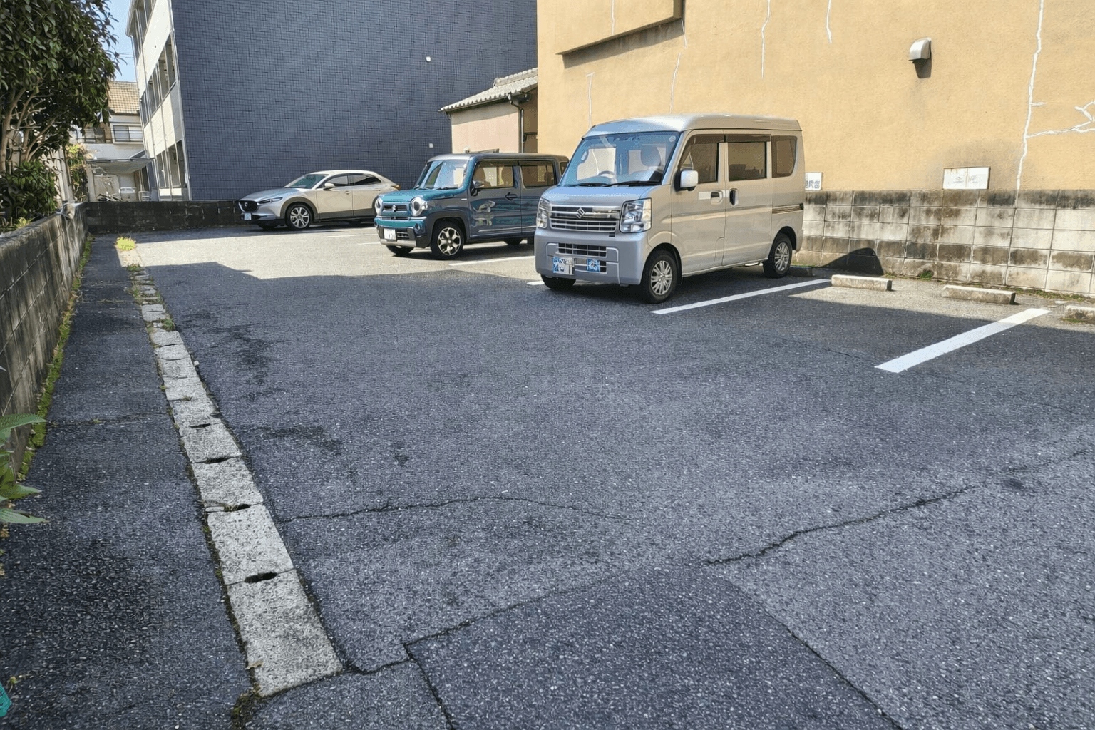 俵ガレージ（新町）の外観・駐車場イメージ2枚目