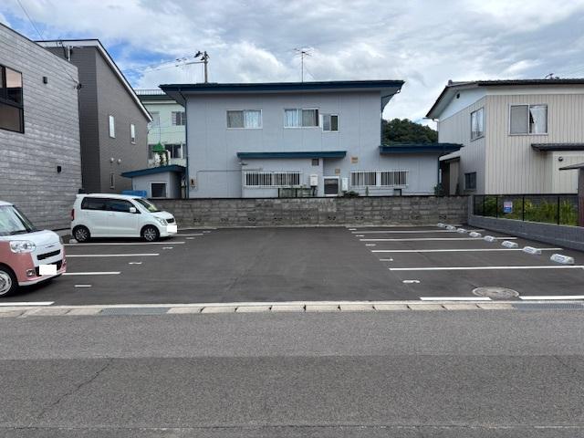 西ノ内駐車場南の外観・駐車場イメージ2枚目