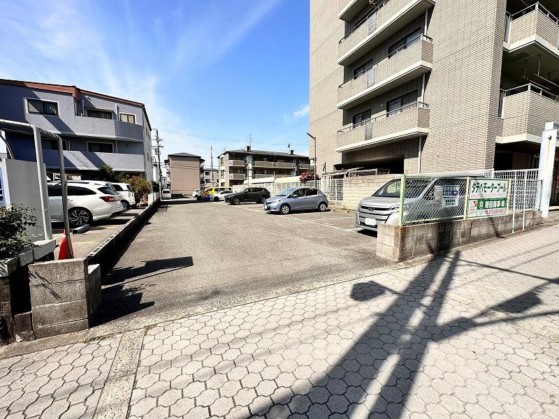 タテベモータープールの外観・駐車場イメージ1枚目